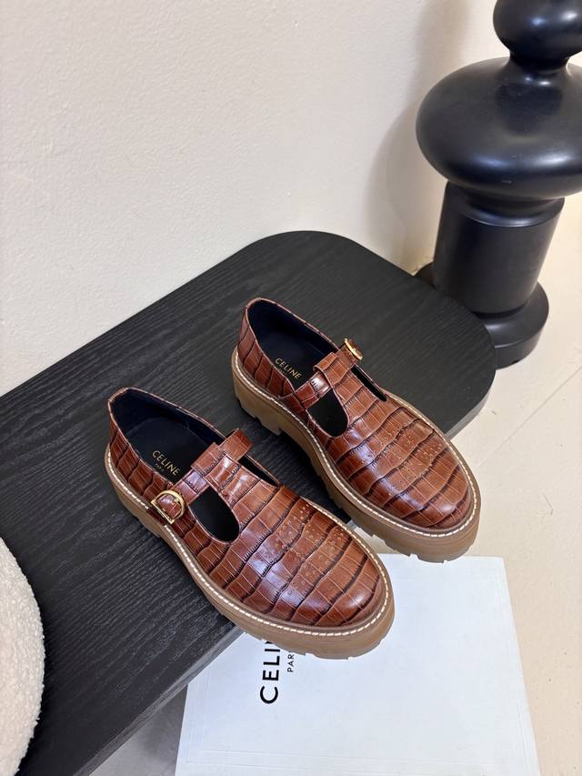 Celine Fall/Winter Bulky Series Platform Tassel Brogue Loafers Derby Shoes Origi