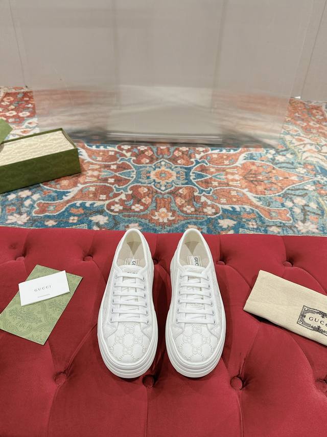 Women's P Men's P Top-tier version Gucci's latest hot-selling sneakers of the ye Women's P Men's P Top-tier version Gucci's latest hot-selling sneakers of the ye