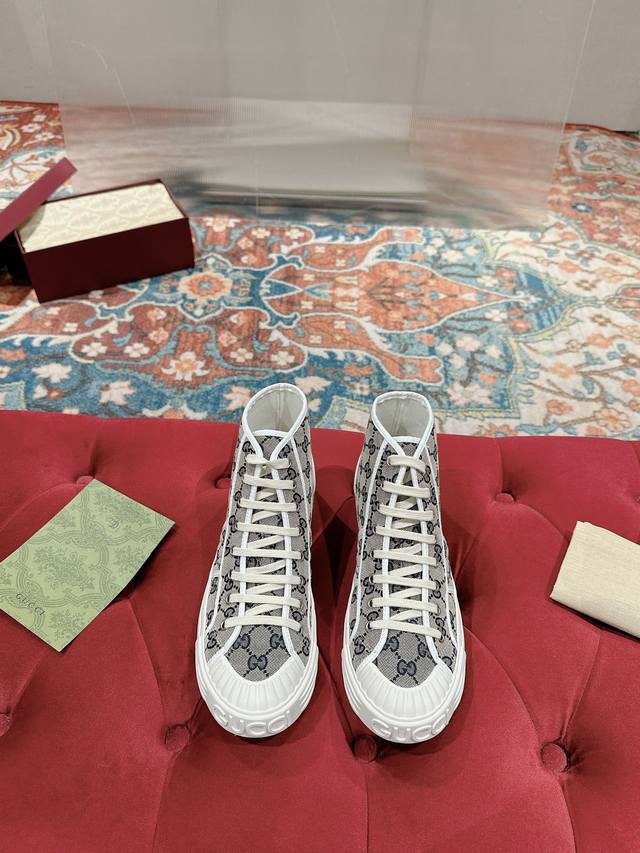 Women's P Men's P Gucci's latest canvas shoes, the hottest denim shoes, casual