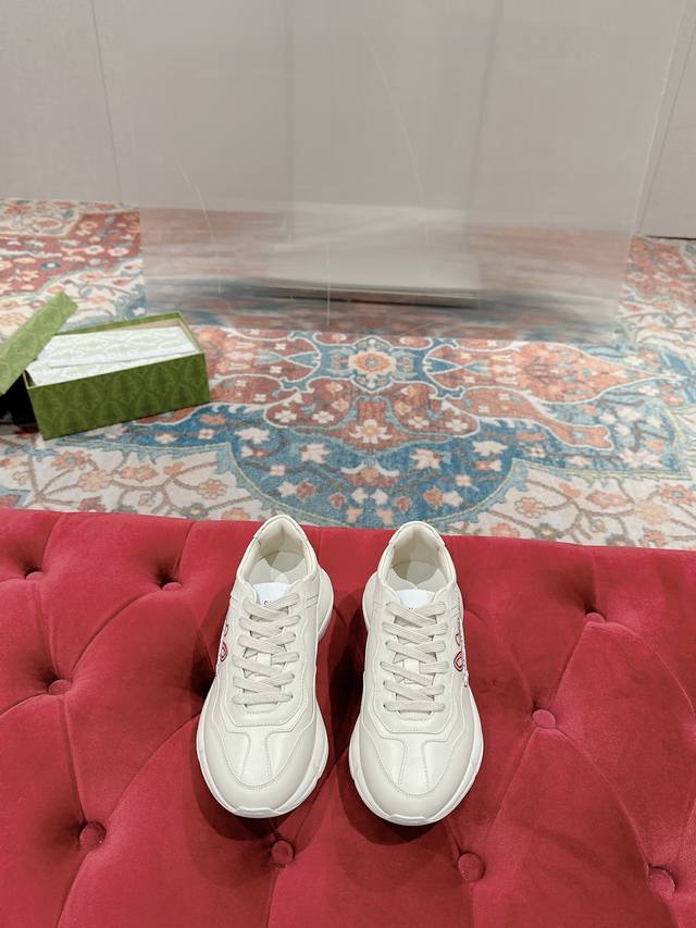 Women's Gucci chunky sneakers, high-quality replica, sourced directly from Taik