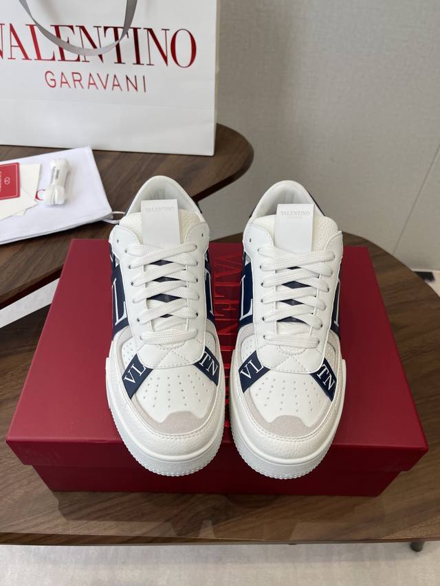 Valenino Fall/Winter 2025 New Sneakers Hot Sale! Original replica, meticulously