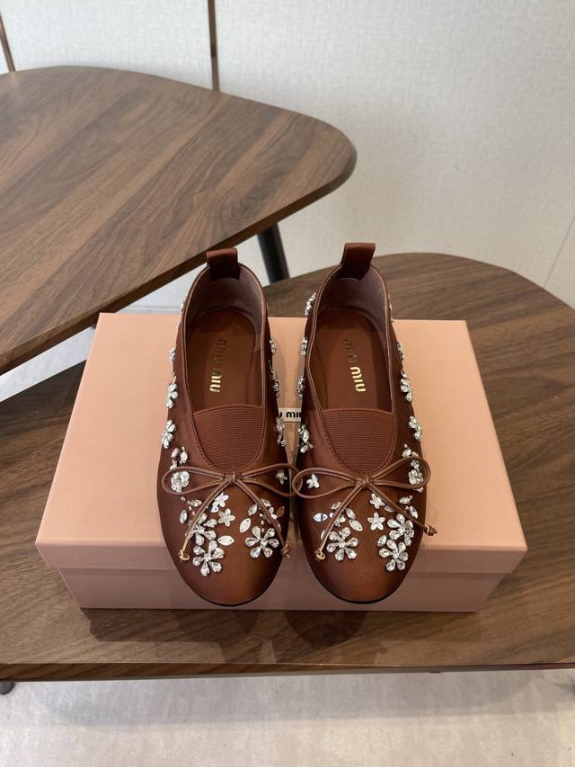 Miu Miu 26Ss Spring/Summer New Ballet Flats Miu Miu blends the graceful spirit o