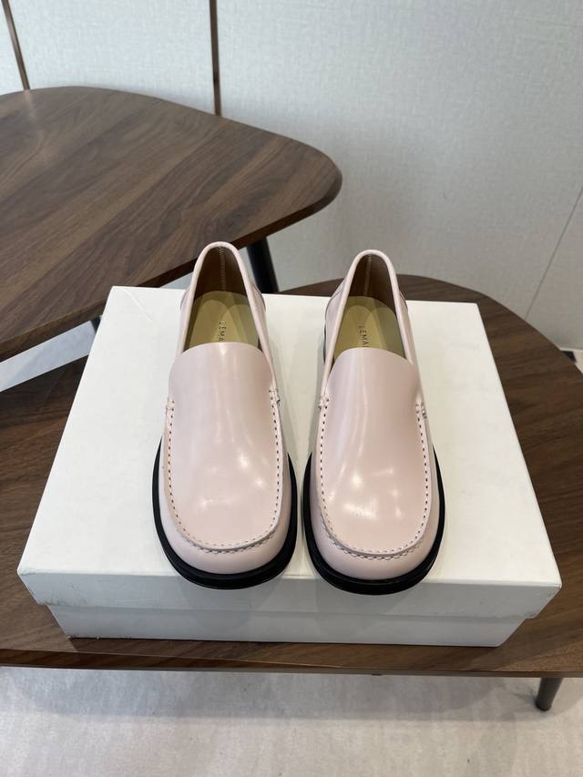 Lemaire 25Ss Exquisite Loafers, incredibly comfortable on the feet, understated