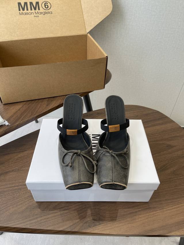 Maison Margiel Square-Toe Elastic Band Ballet Flat Sandals Featuring the brand's