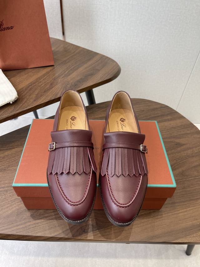 Loropiana 25Ss New Classic High-Gloss Lambskin Loafers Lp has always prioritized