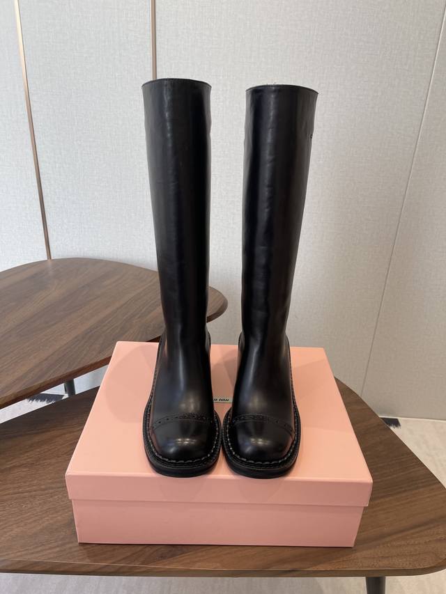 Ankle Boots p High Boots This year's boots arrived a bit early. Miu Miu has bee