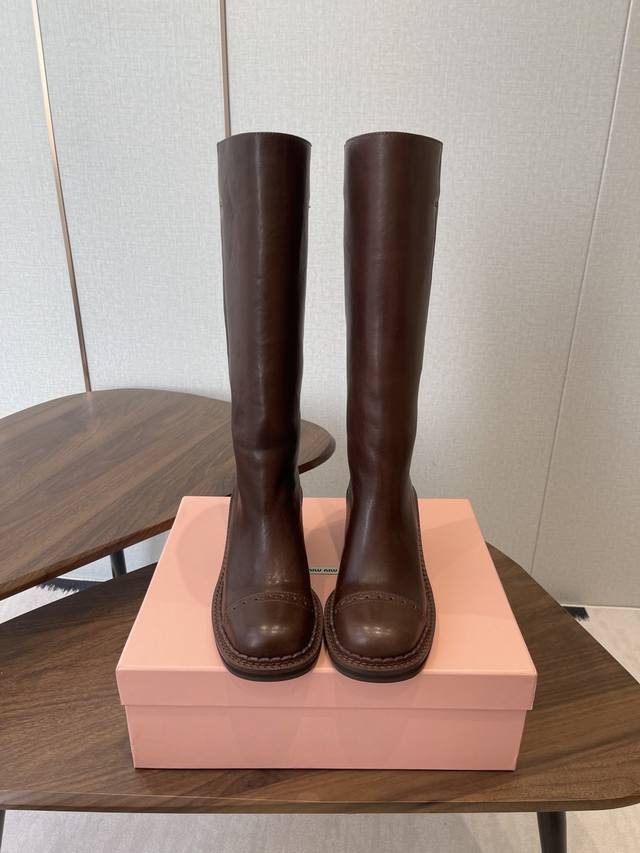 Ankle Boots p High Boots This year's boots arrived a bit early. Miu Miu has bee