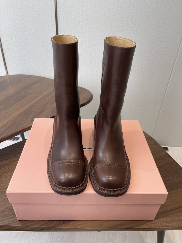Ankle Boots p High Boots This year's boots arrived a bit early. Miu Miu has bee
