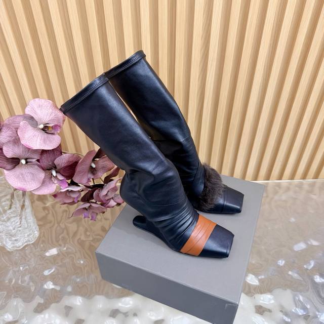 2025 Autumn/Winter New Arrival Rick Owens High-Heeled Elastic Wedge Boots, Avail