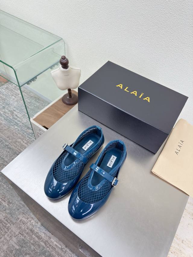 Two-way Alaia Mary Jane Mesh Shoes Rainy days are no problem Flat shoes Alaia F