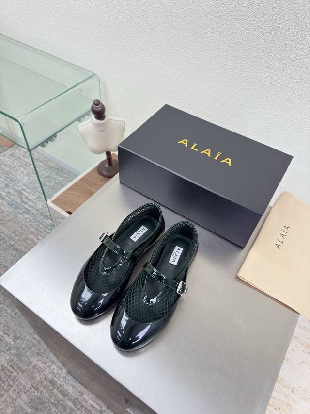 Two-way Alaia Mary Jane Mesh Shoes Rainy days are no problem Flat shoes Alaia F