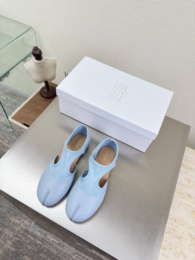 Early Spring Flat Split-Toe Shoes with Elastic Technical Fabric Flat 1cm Light