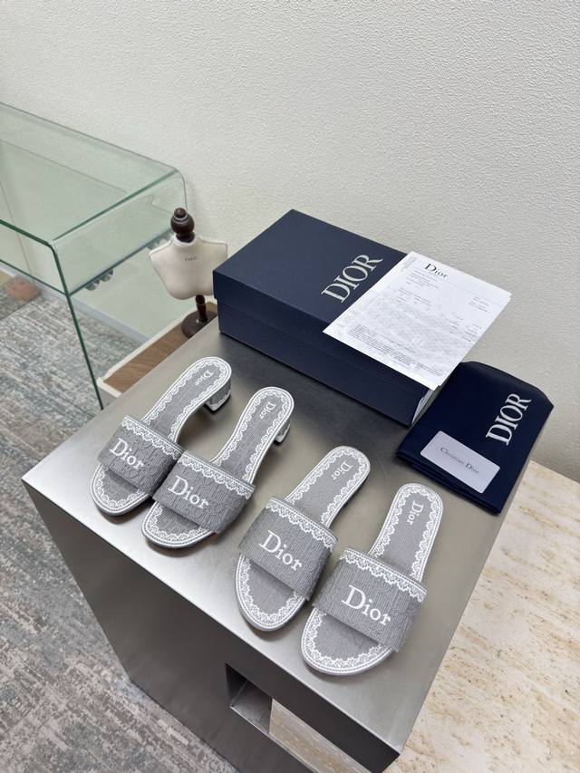 Embroidered Logo Slippers Flat 2cm Mid-heel 5.5cm Computerized sewing embroidere