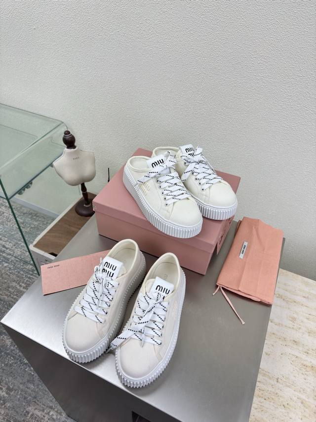 Biscuit-soled sneakers, classic Miu'miu, off-white, thick sole design, terry cl
