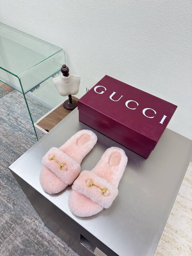 Saddle Buckle Wool Slippers Gucci Gucci Classic saddle buckle embellishment pai