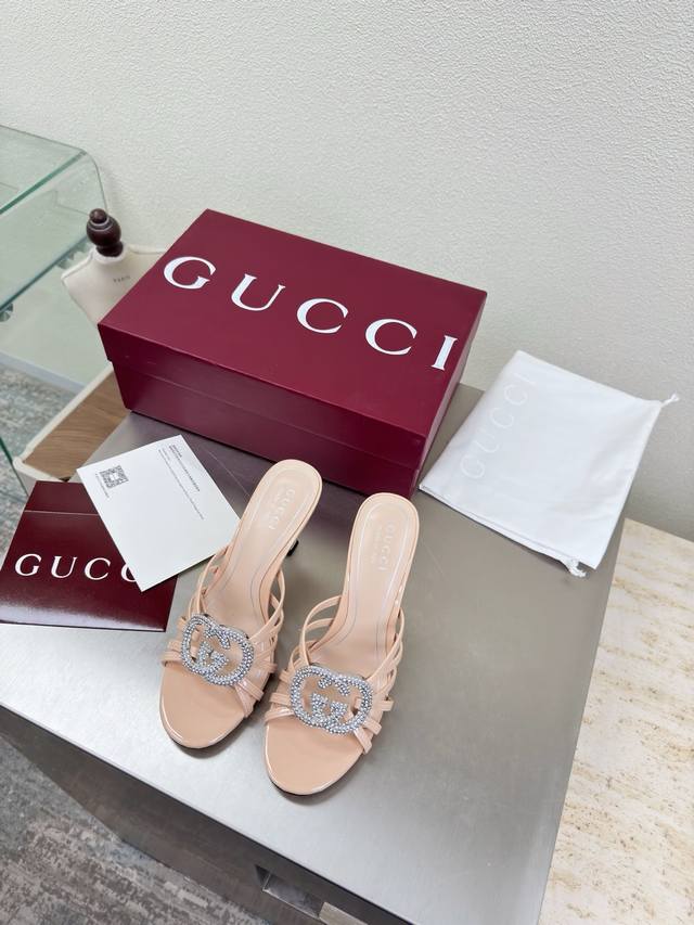 Double G Diamond Buckle Mid-Heel Classic Strappy Slippers Gucci Double G Logo C