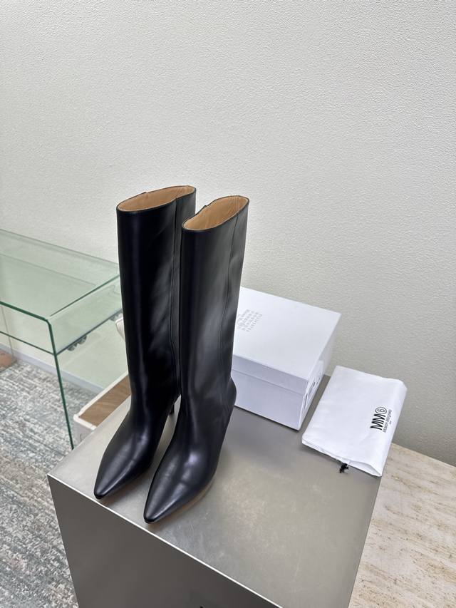 High-heeled pointed-toe slip-on boots, latest model 6, black calfskin, Bengal c