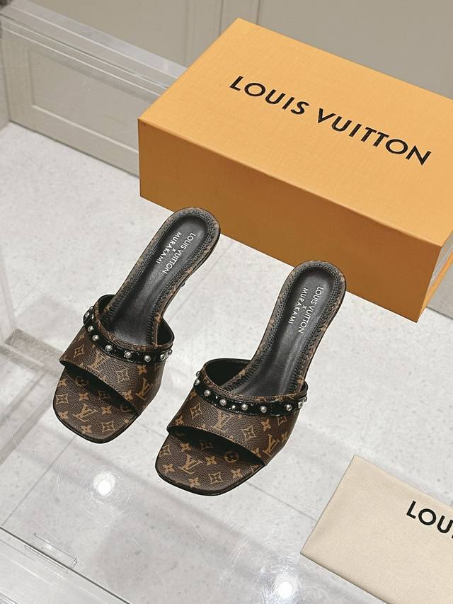 Women's Lv X Tm Louis Vuitton X Takashi Murakami Collaboration 6Am Series White