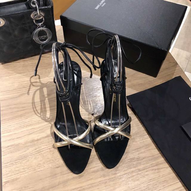 Yves Saint Laurent Saint Laurent Ysl Elegant And Sophisticated High-Heeled Sanda